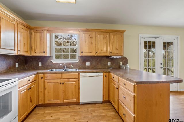 368 County Road 3360, Cookville, TX 75558