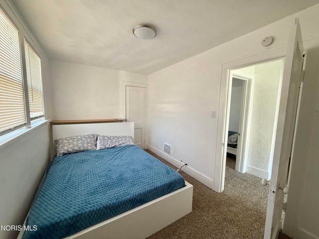 1805 Oakwood Avenue, Toledo, OH 43607