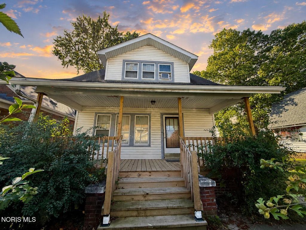 1805 Oakwood Avenue, Toledo, OH 43607
