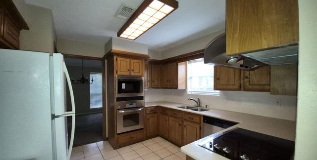 12010 Fawnview Drive, Houston, TX 77070