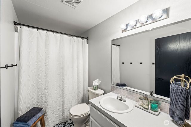 13018 532nd Street E, Eatonville, WA 98328