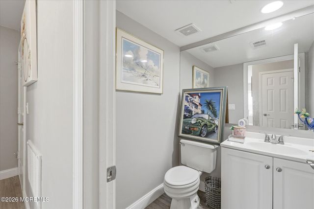5 Elm Court, Barnegat, NJ 08005