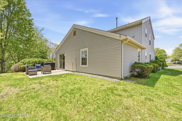 5 Elm Court, Barnegat, NJ 08005