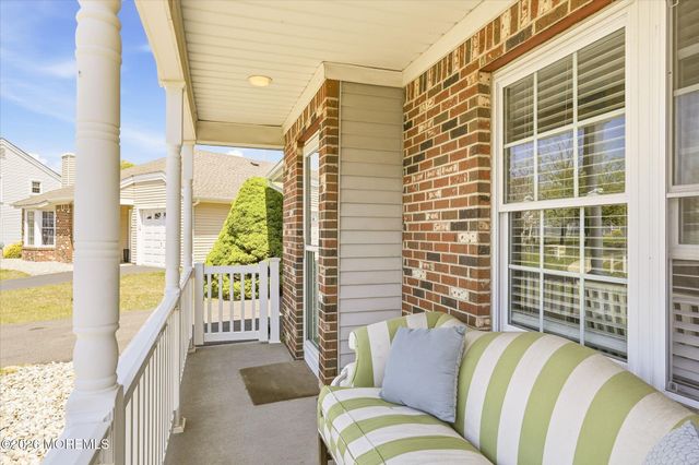 5 Elm Court, Barnegat, NJ 08005