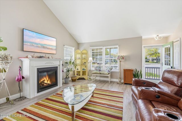 5 Elm Court, Barnegat, NJ 08005