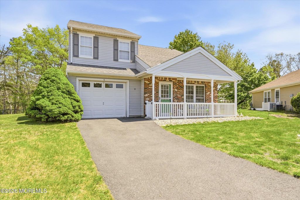 5 Elm Court, Barnegat, NJ 08005