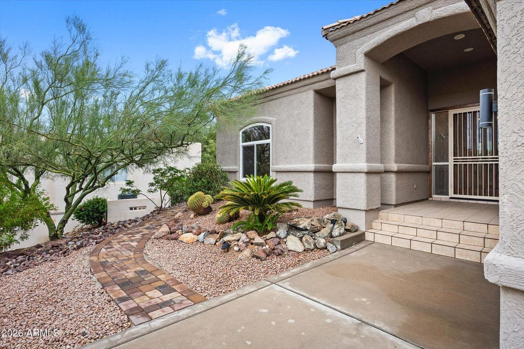 15811 E PRIMROSE Drive, Fountain Hills, AZ 85268 — photo 2