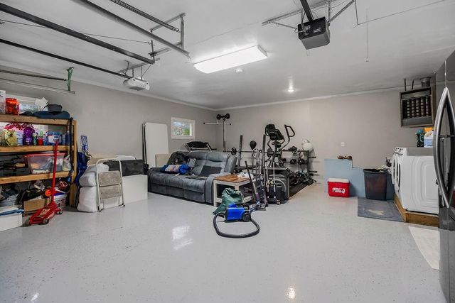 433 S 76TH Street, Kansas City, KS 66111