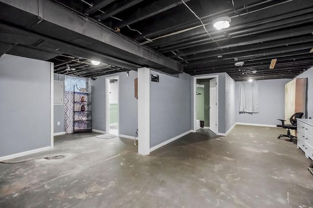 433 S 76TH Street, Kansas City, KS 66111