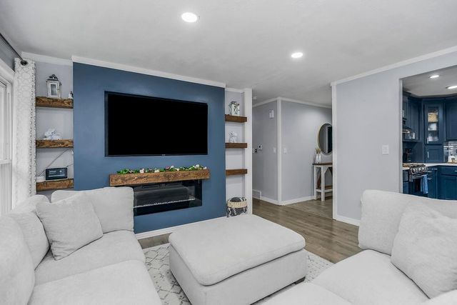 433 S 76TH Street, Kansas City, KS 66111