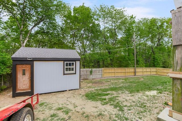 433 S 76TH Street, Kansas City, KS 66111