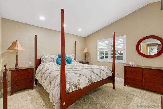 10421 Les Arbres Pl, San Diego, CA 92131