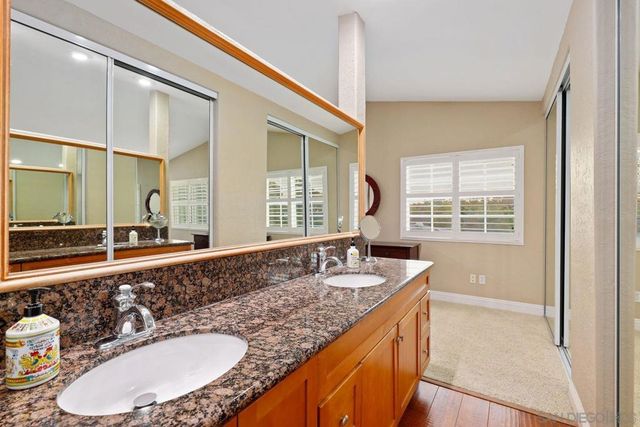 10421 Les Arbres Pl, San Diego, CA 92131