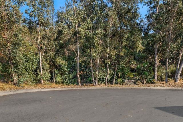 10421 Les Arbres Pl, San Diego, CA 92131