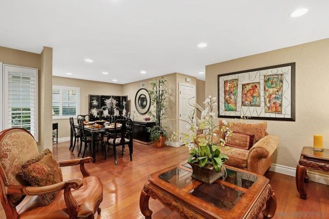 10421 Les Arbres Pl, San Diego, CA 92131