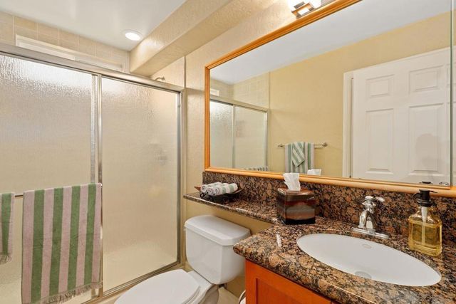 10421 Les Arbres Pl, San Diego, CA 92131