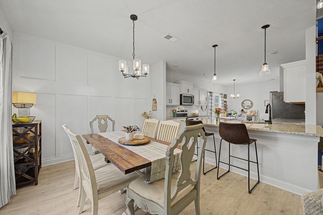 1042 Brightwood Ct, Clarksville, TN 37043