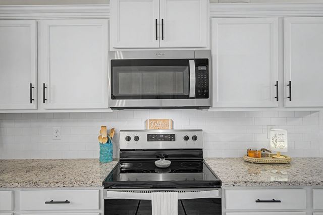 1042 Brightwood Ct, Clarksville, TN 37043