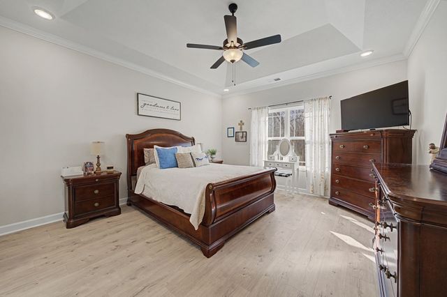 1042 Brightwood Ct, Clarksville, TN 37043