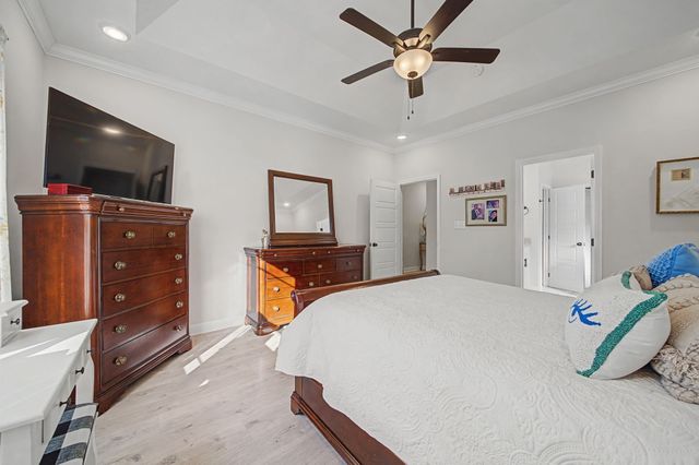 1042 Brightwood Ct, Clarksville, TN 37043