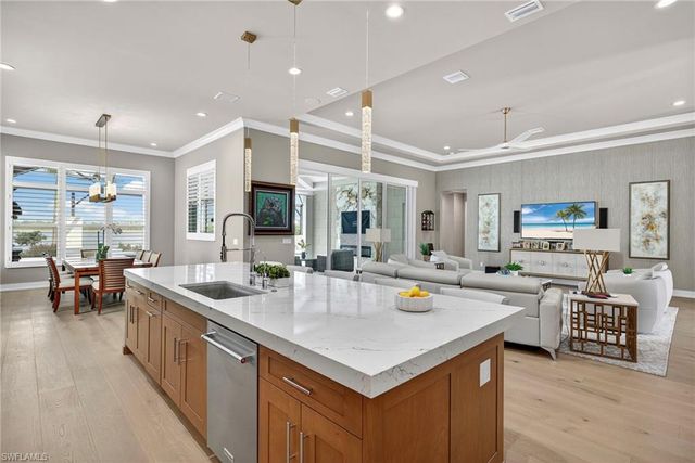 9171 WISTERIA WAY, Naples, FL 34114