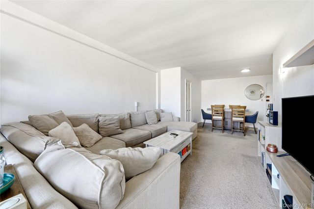 18-40 211th Street 6B, Bayside, NY 11360