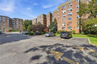 18-40 211th Street 6B, Bayside, NY 11360