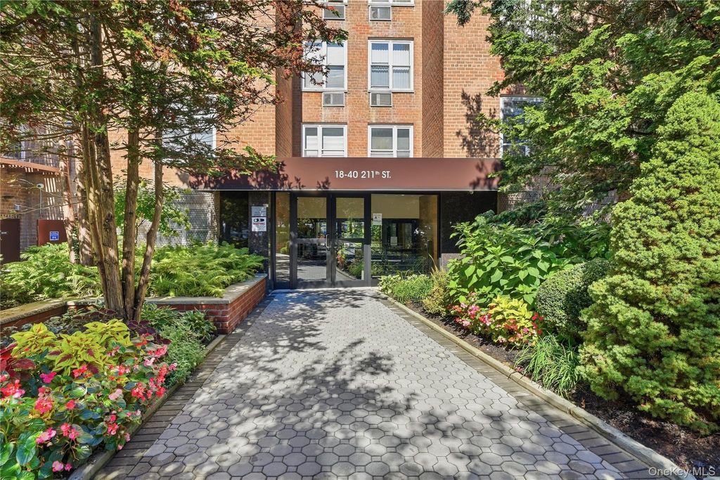 18-40 211th Street 6B, Bayside, NY 11360 — photo 2