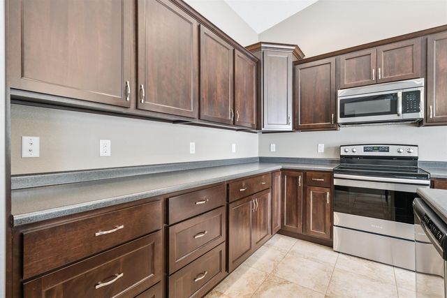 4755 Winghaven Drive, Waterloo, IA 50701