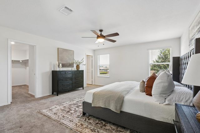 4612 Syndicate RD, Manor, TX 78653