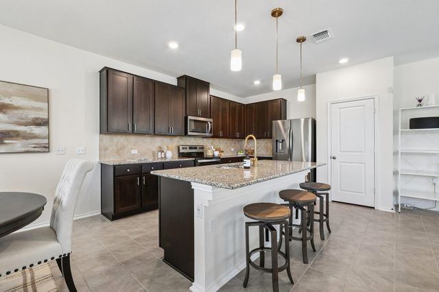 4612 Syndicate RD, Manor, TX 78653