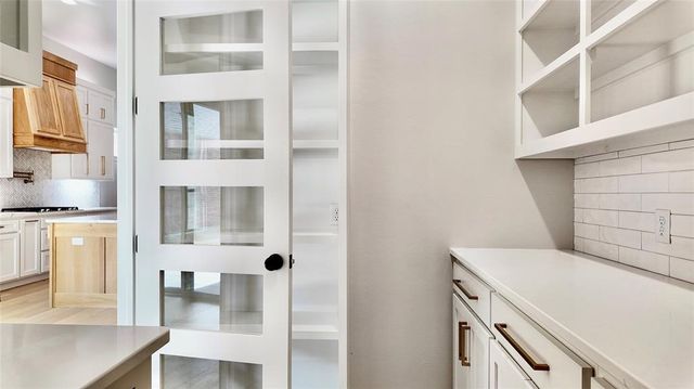 15600 Traditions Boulevard, Edmond, OK 73013