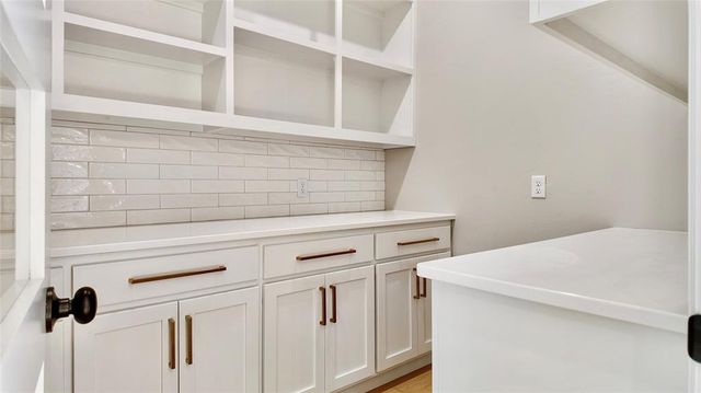 15600 Traditions Boulevard, Edmond, OK 73013