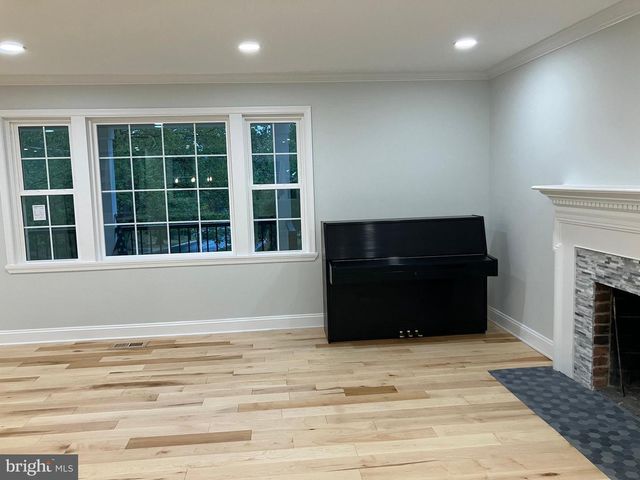 9414 WADSWORTH DR, Bethesda, MD 20817