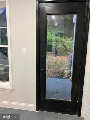 9414 WADSWORTH DR, Bethesda, MD 20817