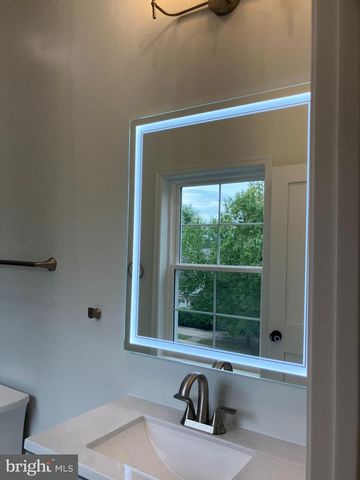 9414 WADSWORTH DR, Bethesda, MD 20817