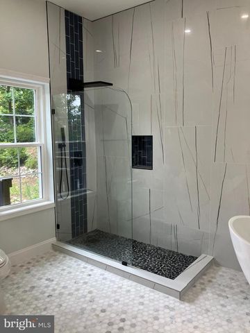 9414 WADSWORTH DR, Bethesda, MD 20817