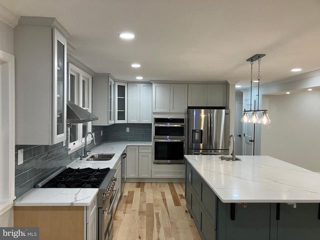 9414 WADSWORTH DR, Bethesda, MD 20817