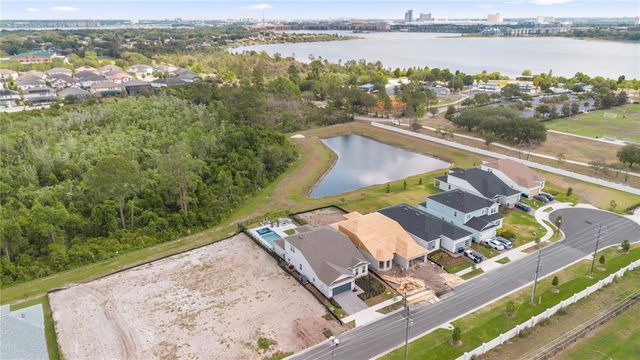 8105 FENTON STREET, Orlando, FL 32836