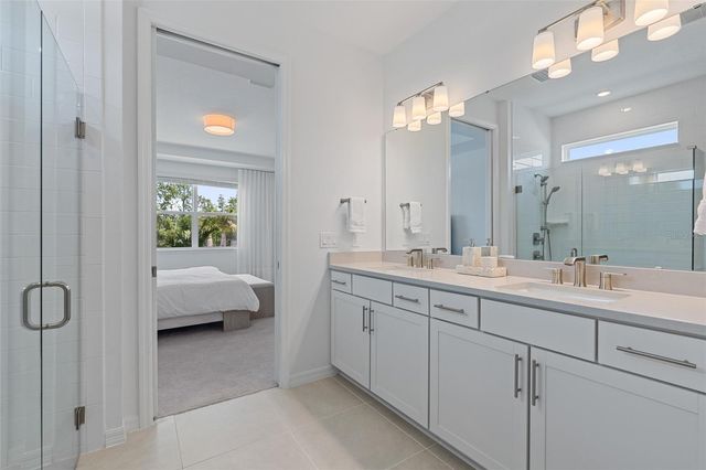 8105 FENTON STREET, Orlando, FL 32836