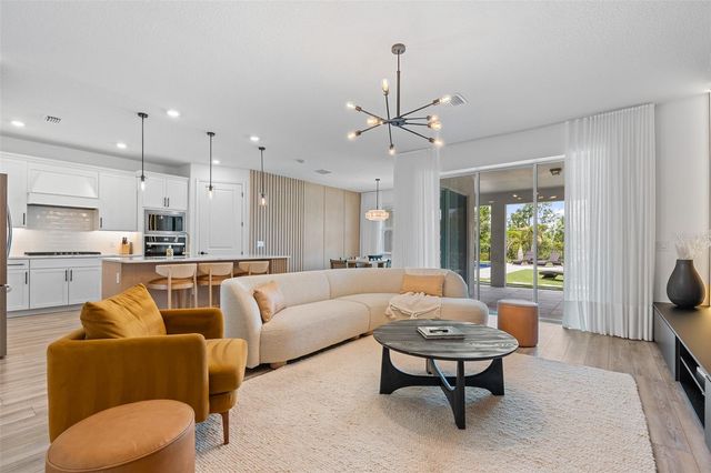 8105 FENTON STREET, Orlando, FL 32836