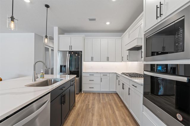 8105 FENTON STREET, Orlando, FL 32836