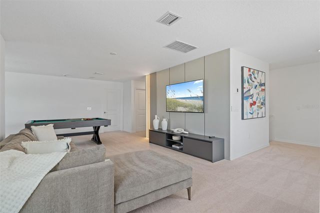 8105 FENTON STREET, Orlando, FL 32836