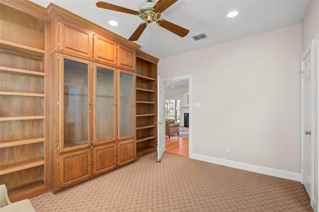 212 Teakwood Street, Lake Jackson, TX 77566