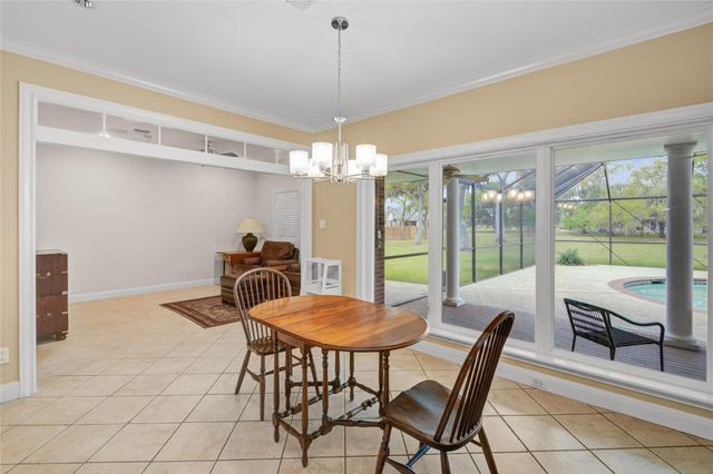 212 Teakwood Street, Lake Jackson, TX 77566