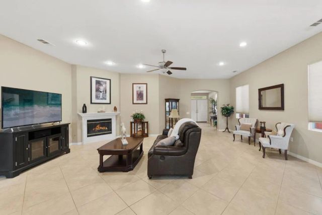 7775 Gibson Circle, Hemet, CA 92545