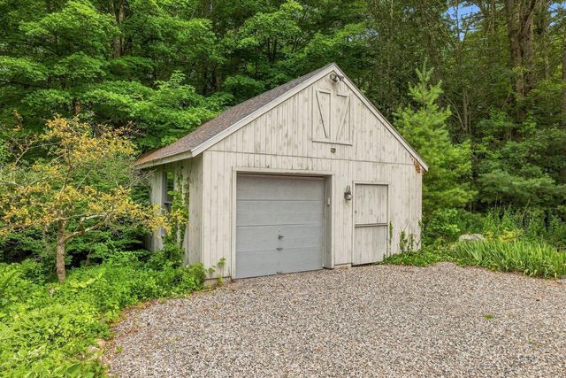 217 Kensington Road, Hampton Falls, NH 03844