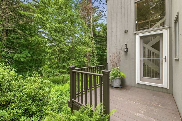 217 Kensington Road, Hampton Falls, NH 03844