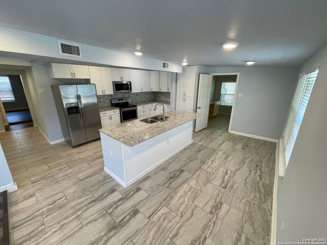 1026 SAN ANGELO, San Antonio, TX 78201