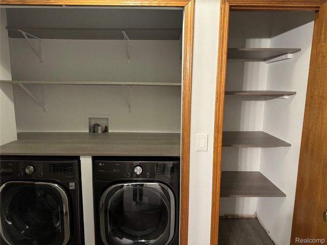 12464 Maxwell Road, Carleton Village, MI 48117